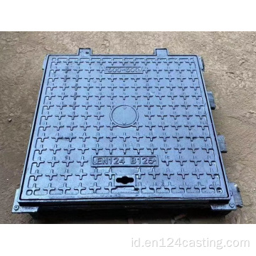 Square Ducile Mahole Cover CO550X550 B125